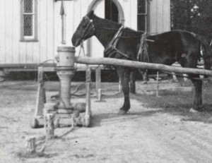 Capstan and horse used to pull the Church along, 1891.