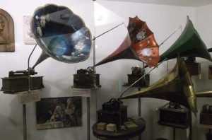 Phonographs on display at Music House Museum, October 2014.