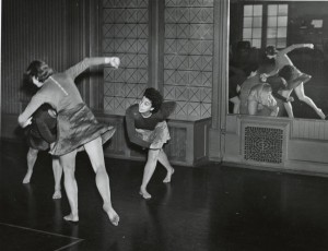 The modern dance class French missed out on. “University of Michigan Modern Dance Club; BL006881.” http://quod.lib.umich.edu/b/bhl/x-bl006881/bl006881. University of Michigan Library Digital Collections.